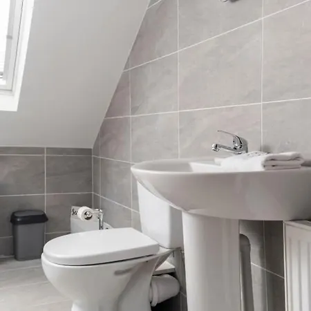 Modern Newly Refurbished House 10 Minute Walk From Lahinch