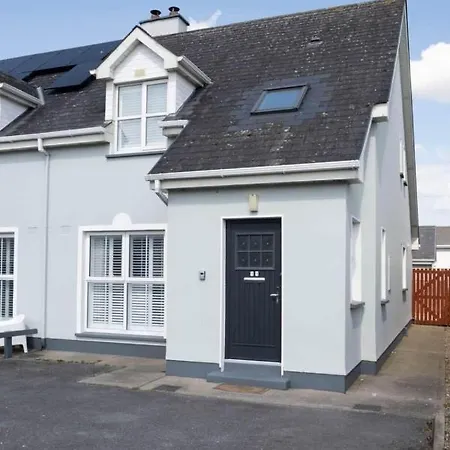 Modern Newly Refurbished House 10 Minute Walk From Lahinch