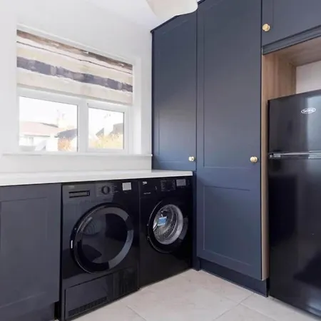Modern Newly Refurbished House 10 Minute Walk From Lahinch