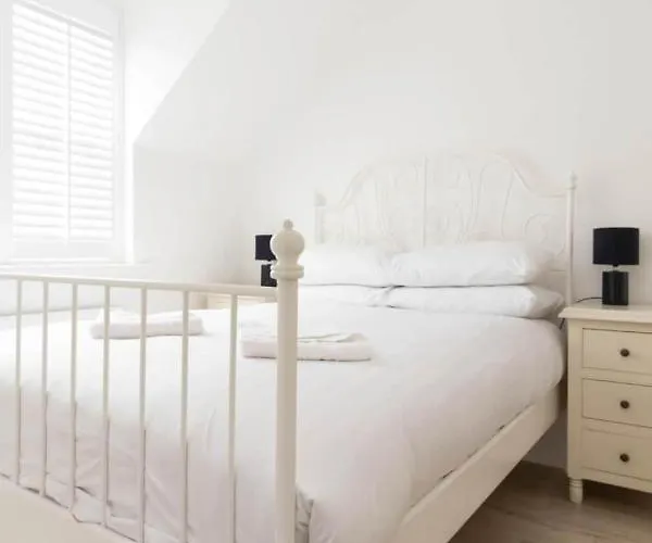 Modern Newly Refurbished House 10 Minute Walk From Lahinch